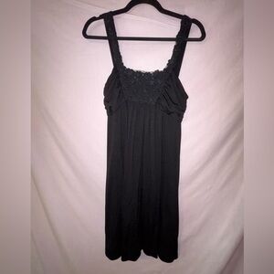 Elle Elegant Black Midi Dress